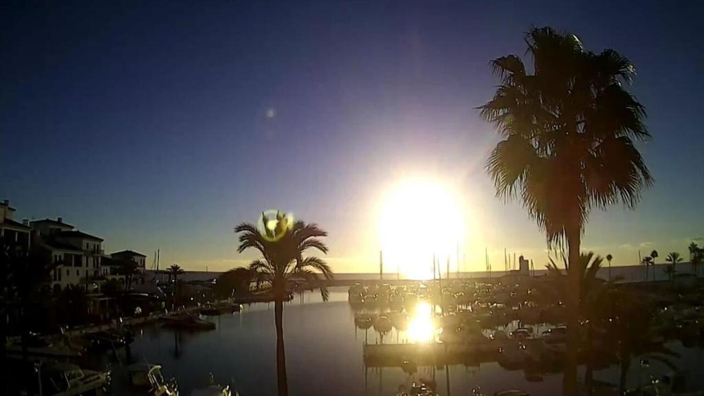 Duquesa Fairways, A Spacious Apartment With Fabulous Views And Facilities Manilva Esterno foto