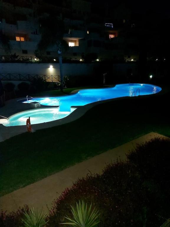 Duquesa Fairways, A Spacious Apartment With Fabulous Views And Facilities Manilva Esterno foto