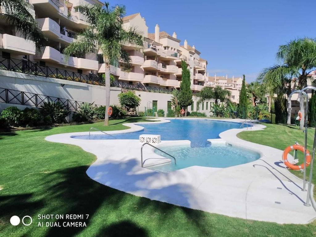 Duquesa Fairways, A Spacious Apartment With Fabulous Views And Facilities Manilva Esterno foto