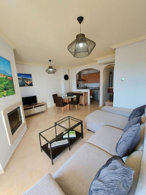 Duquesa Fairways, A Spacious Apartment With Fabulous Views And Facilities Manilva Esterno foto